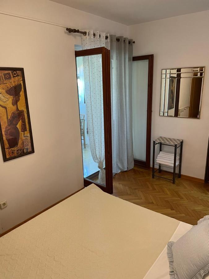 Gorana Studio Apartment Jelsa  Exterior foto