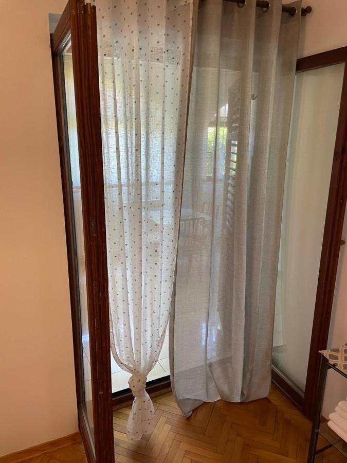 Gorana Studio Apartment Jelsa  Exterior foto